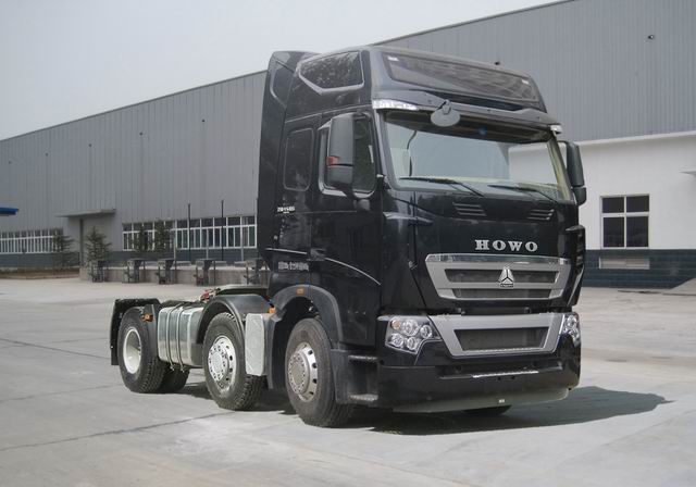 中國重汽 HOWO-T7H重卡 360馬力 6×2 牽引車(ZZ4257N25CMD1B)