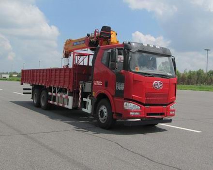 一汽解放 解放J6M 280馬力 6×4 隨車起重運(yùn)輸車(CA5250JSQP63K1L5T1E4)