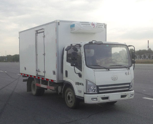 青島解放 解放J6F 124馬力 4×2 冷藏車(CA5044XLCP40K2L1E4A84)