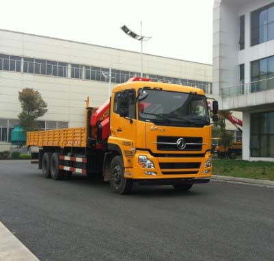 三一重工 三一 270馬力 6×4 隨車(chē)起重運(yùn)輸車(chē)(SYM5252JSQDF)