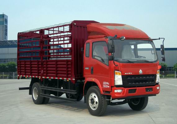 中國重汽 HOWO 統(tǒng)帥 中卡 154馬力 4×2 倉柵式 排半 載貨車(ZZ5127CCYG421CD1)