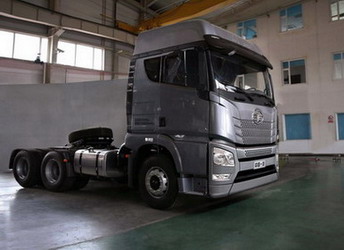 一汽解放 解放JH6 重卡 420馬力 6×4 牽引車 CA4250P25K2T1E4