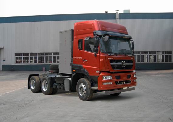 中國重汽 斯太爾D7B 重卡 430馬力 6×4 牽引車(ZZ4253N3841E1LBN)