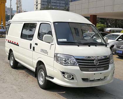 廈門金旅 金旅海獅 102馬力 2-5人 廂貨車(XML5036XXY65)