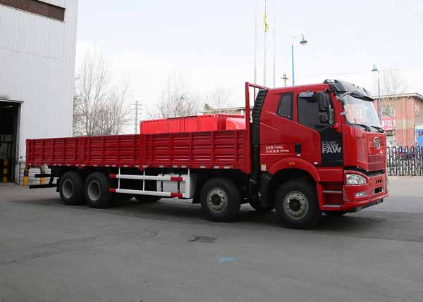 一汽解放 解放J6P 重卡 350馬力 8×4 欄板式 排半 載貨車(CA1310P66K2L7T4E5)