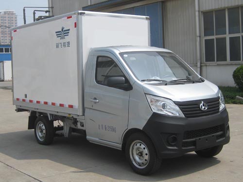 河南新飛 新飛 98馬力 4×2 保溫車(XKC5020XBW5F)