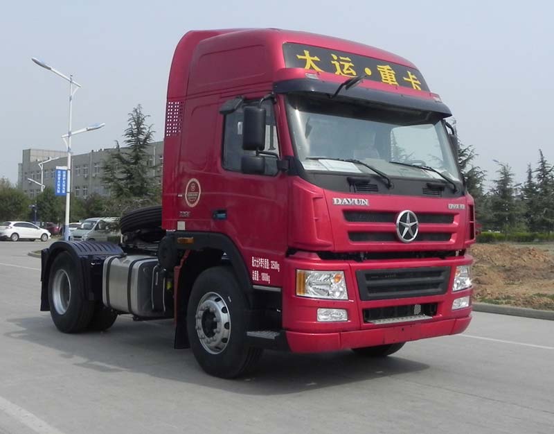 山西大運 新N8E 重卡 300馬力 4×2 牽引車(CGC4180D5DAAD)