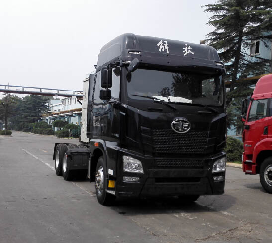 青島解放 解放JH6 重卡 400馬力 6×4 牽引車(CA4250P25K27T1E5M)