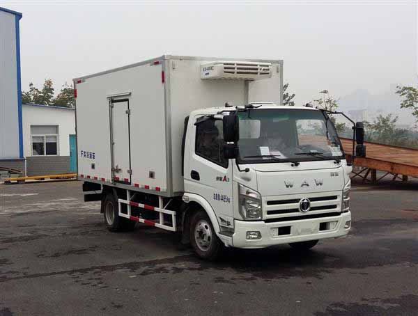 飛碟汽車 奧馳A3 141馬力 4×2 冷藏車(FD5042XLCW63K5-1)