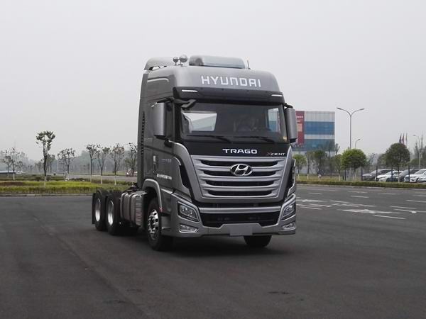 四川現(xiàn)代 創(chuàng)虎Xcient 重卡 440馬力 6×2R 牽引車(CHM4250KPQ46V)