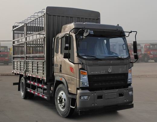 中國(guó)重汽 HOWO 統(tǒng)帥 中卡 180馬力 4×2 倉(cāng)柵式 排半 載貨車(ZZ5147CCYH451CE1)