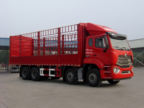 中國(guó)重汽 豪瀚J7B 重卡 380馬力 8×4 倉(cāng)柵式 排半 載貨車(chē)(ZZ5315CCYN4666E1)