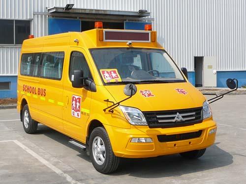 上汽大通 大通V80 136馬力 10-22人 小學(xué)生校車(SH6591A4D5-XA)