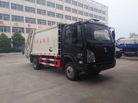 湖北成龍威 楚飛 130馬力 4×2 壓縮式垃圾車(CLQ5080ZYS5SX)