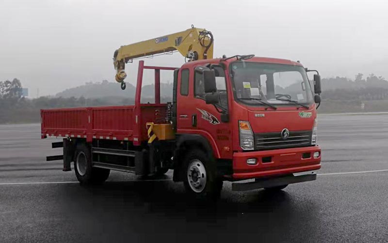 重汽王牌 7系 185馬力 4×2 隨車起重運(yùn)輸車(CDW5162JSQA1R5)