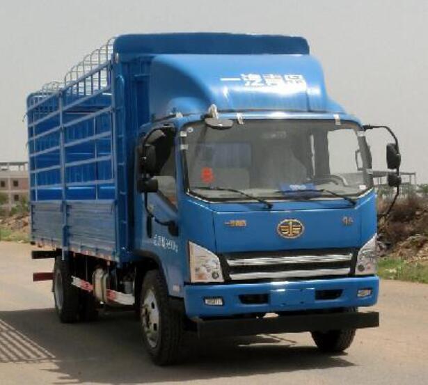 青島解放 解放J6F 150馬力 倉柵式 排半 載貨車(CA5105CCYP40K2L4E5A84)