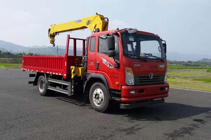 重汽王牌 7系 133馬力 4×2 隨車起重運輸車(CDW5110JSQHA2R5)