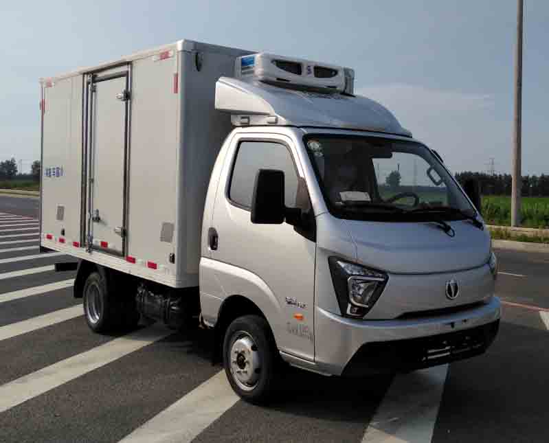 飛碟汽車 締途GX 108馬力 4×2 冷藏車(FD5030XLCD66K5-2)