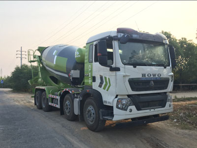 湖北程力 程力威 310馬力 8×4 混凝土攪拌運(yùn)輸車(CLH5310GJBZ6)