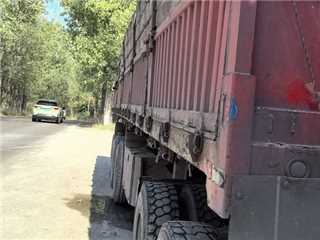 福迪 11米標(biāo)箱掛車 