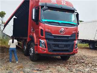 東風柳汽 乘龍 乘龍前四后四飛翼車