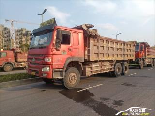 成都二手中國重汽 豪沃重卡 國5后八輪380馬力