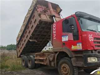 自貢二手上汽紅巖 金剛 