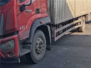 淄博二手福田 瑞沃 7.7米飛翼箱貨