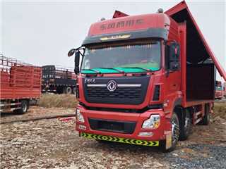 東風商用車 天龍 天龍前四后四9米6飛翼