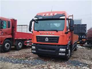 中國重汽 SITRAK G5 汕德卡6米8平板車