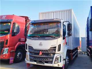 東風柳汽 乘龍 乘龍7米8廂車帶尾板