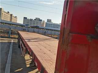 斯堪尼亞 14.5米骨架平板車 