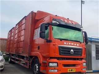 中國重汽 SITRAK G5 汕德卡9米8大單橋廂車廂式貨車