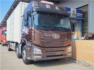 青島解放 解放JH6 解放JH6前四后四7米8廂車廂式貨車