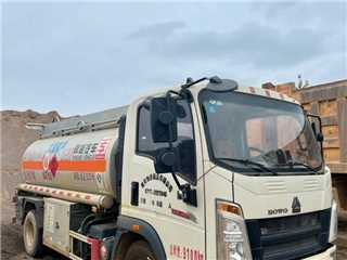 崇左二手中國重汽 HOWO悍將 5噸車