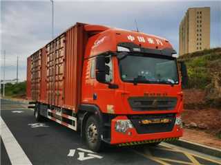 中國重汽 豪沃TX 豪沃9米8大單橋廂車廂式貨車