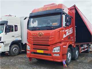 青島解放 解放JH6 前四后四9米6飛翼貨車(chē)