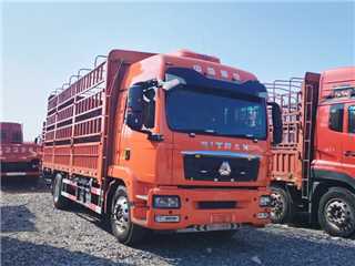 德宏二手中國(guó)重汽 SITRAK G5 汕德卡6米8高欄