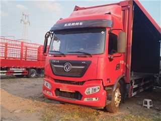 東風(fēng)商用車 天錦 天錦9米8大單橋飛翼貨車