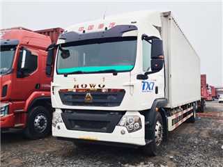 中國(guó)重汽 豪沃TX 豪沃9米8大單橋廂式貨車(chē)廂式貨車(chē)