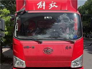 一汽解放 J6F 廂式貨車